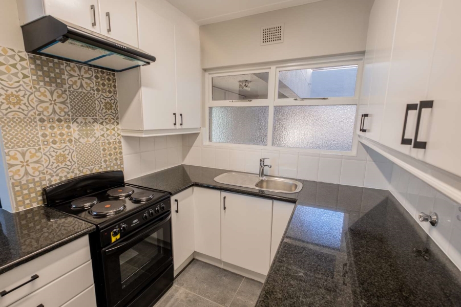 To Let 3 Bedroom Property for Rent in Mouille Point Western Cape